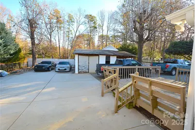 6801 Barrington Drive, Charlotte, NC 28215 - Photo 22