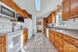 57 Riverview Rd, Taylorsville, NC 28681 - Photo 14