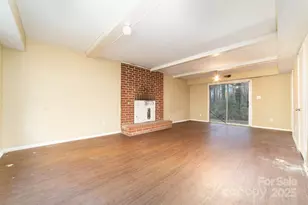 7126 Cove Creek Dr, Charlotte, NC 28215 - Photo 8