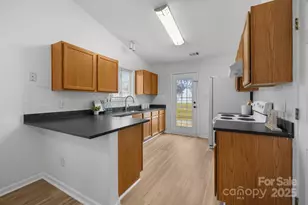 3001 Kansas City Dr, Monroe, NC 28110 - Photo 10