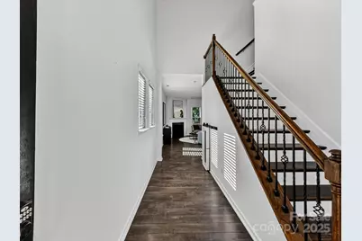 2568 Royal York Avenue, Charlotte, NC 28210 - Photo 4