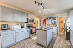 70 Peaceful View Trail, Hendersonville, NC 28792 - Photo 4