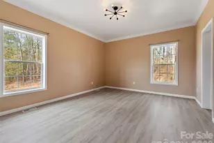 83 Moss Hl Dr, Hendersonville, NC 28792 - Photo 18