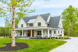 5745 Lake Pointe Dr, Granite Falls, NC 28630 - Photo 2