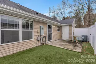 108 Lassiter Ct, Mount Holly, NC 28120 - Photo 16