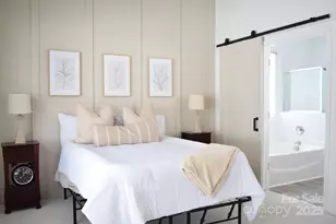 6305 Morningview Ct, Charlotte, NC 28269 - Photo 12