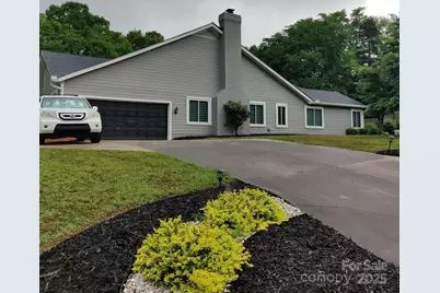 9327 Hunting Court, Matthews, NC 28105 - Photo 2