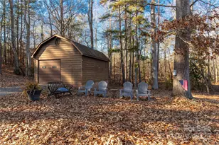 2570 Pineview Dr, Lancaster, SC 29720 - Photo 6