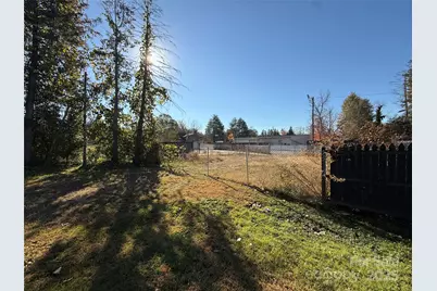 280 S Broad Street, Brevard, NC 28712 - Photo 16