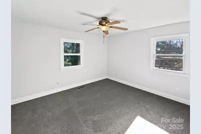 506 Queens Gate Drive, Kannapolis, NC 28083 - Photo 8