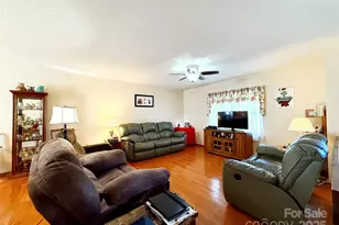 4679 Mayfield Dr, Granite Falls, NC 28630 - Photo 12