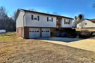 4679 Mayfield Dr, Granite Falls, NC 28630 - Photo 2