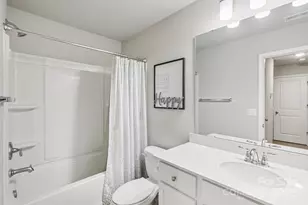 8041 Alderton Ln, Charlotte, NC 28215 - Photo 22