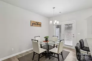 8041 Alderton Ln, Charlotte, NC 28215 - Photo 8