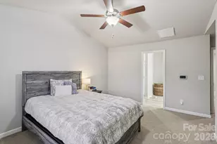 8041 Alderton Ln, Charlotte, NC 28215 - Photo 28