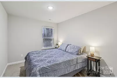 8041 Alderton Lane, Charlotte, NC 28215 - Photo 24