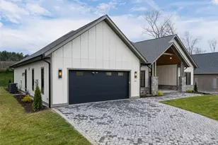 419 Big Hl Dr, Arden, NC 28704 - Photo 4