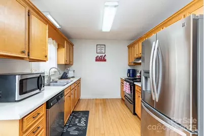 2039 Rocketts Way, Newton, NC 28658 - Photo 8