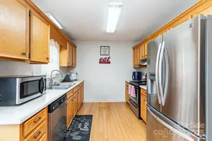 2039 Rocketts Way, Newton, NC 28658 - Photo 8