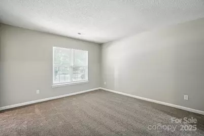 11121 Nolet Court, Charlotte, NC 28215 - Photo 10