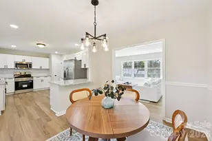 1104 Colony Ct, Gastonia, NC 28056 - Photo 4