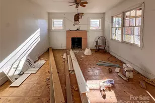 218 Cub Creek Rd, Bakersville, NC 28705 - Photo 12