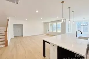 6774 Kingfisher Ct, Denver, NC 28037 - Photo 4