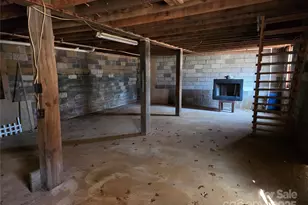 536 Hickory Springs Rd, Burnsville, NC 28714 - Photo 22