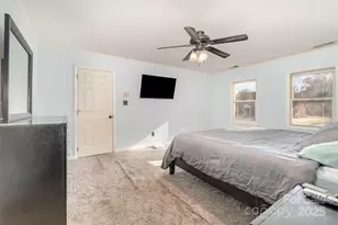 2640 Petersburg Ct, Gastonia, NC 28056 - Photo 6