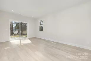 264 N Lackey St, Statesville, NC 28677 - Photo 8