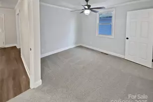 2703 Pennsylvania Ave, Kannapolis, NC 28083 - Photo 8