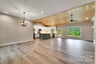 12 Gracie Rose St, Clyde, NC 28721 - Photo 6