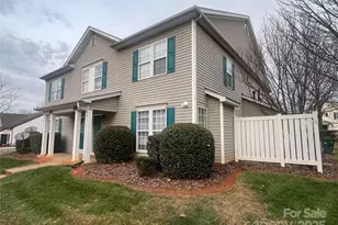 1830 Butterfly Ln, Charlotte, NC 28269 - Photo 2