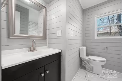 1226 Plaza Street NW, Lenoir, NC 28645 - Photo 16