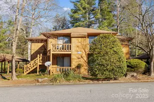 521 Courtwood Ln, Hendersonville, NC 28739 - Photo 2