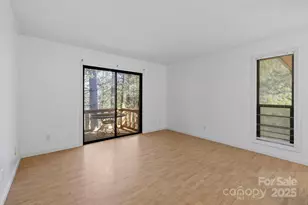 521 Courtwood Ln, Hendersonville, NC 28739 - Photo 6