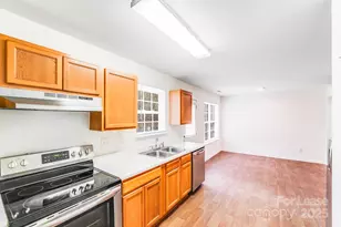 814 Mt Holly-Huntersville Rd, Charlotte, NC 28214 - Photo 12