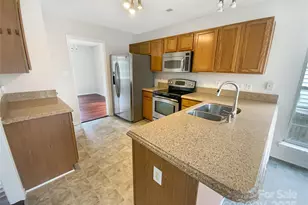 12134 Brownestone View Dr, Charlotte, NC 28269 - Photo 10