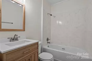 301 W Central St, Maxton, NC 28364 - Photo 22