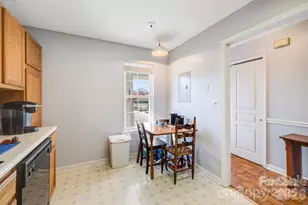 2904 Sagamore Ln, Asheville, NC 28806 - Photo 8