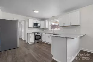 411 20th Ave NE, Hickory, NC 28601 - Photo 10