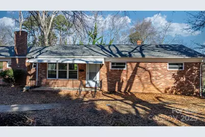 411 20th Avenue NE, Hickory, NC 28601 - Photo 4