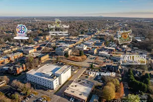 127 W Water St, Lincolnton, NC 28092 - Photo 1