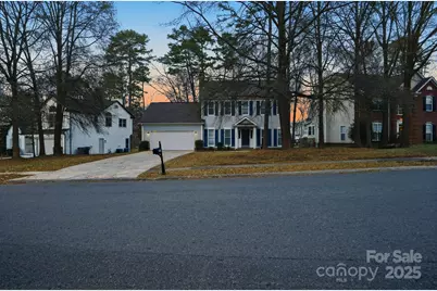 3818 Yorkford Drive, Charlotte, NC 28269 - Photo 2