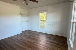 1711 Dickinson Rd, Hickory, NC 28602 - Photo 4