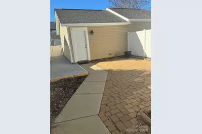 18431 The Commons Boulevard, Cornelius, NC 28031 - Photo 24