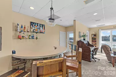 121 Pleasant Pointe Drive, Hickory, NC 28601 - Photo 32