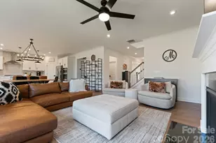 11016 Larkslea Ln, Charlotte, NC 28278 - Photo 12