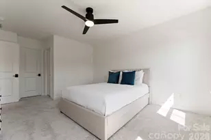 11016 Larkslea Ln, Charlotte, NC 28278 - Photo 32