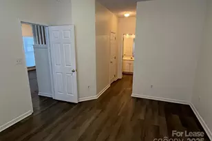 6377 Mallard View Ln, Charlotte, NC 28269 - Photo 12